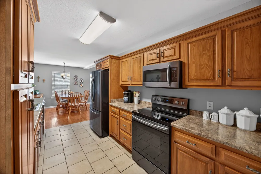 9680 Slippery Elm Ln Soddy Daisy, TN 37379