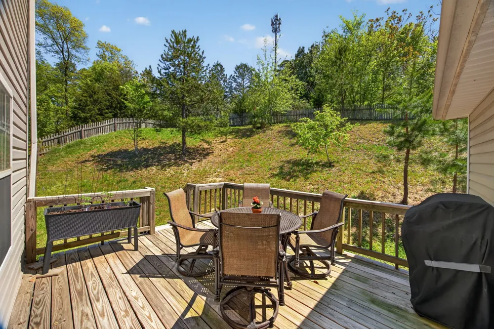 9680 Slippery Elm Ln Soddy Daisy, TN 37379