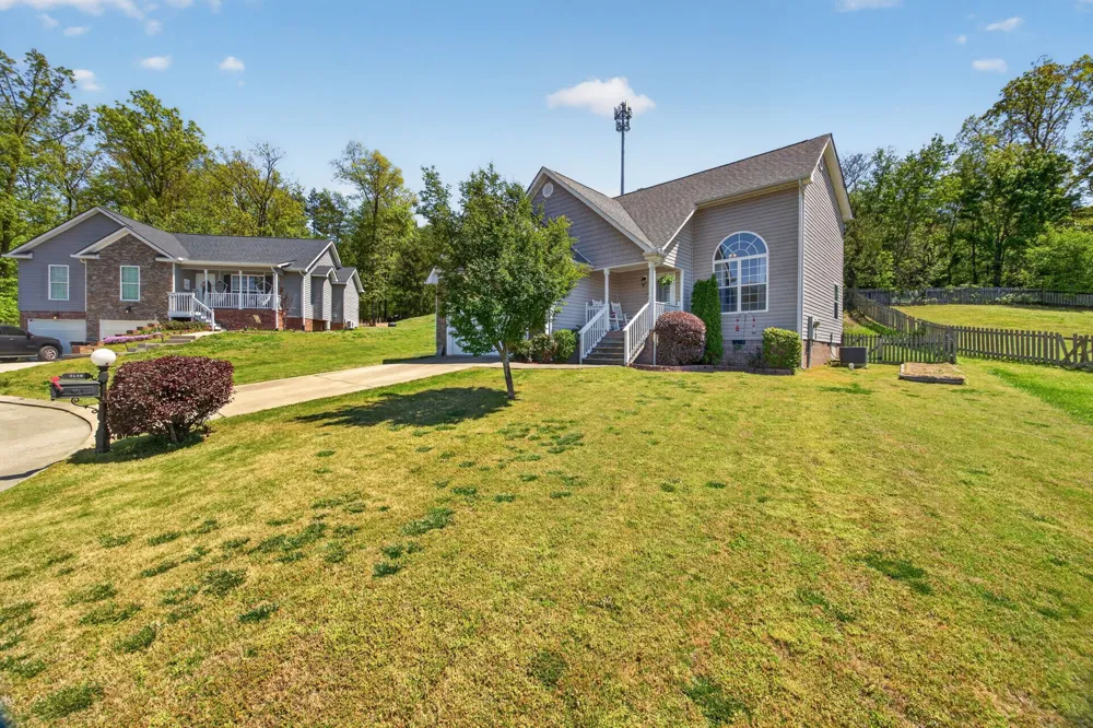 9680 Slippery Elm Ln Soddy Daisy, TN 37379