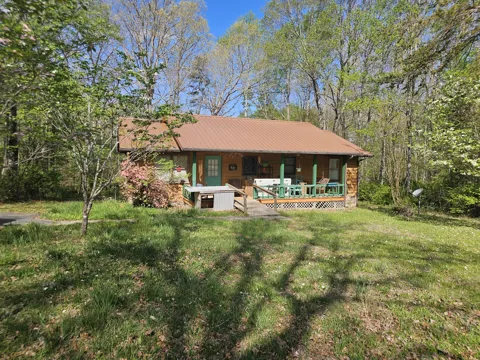 581 N 50th Ave