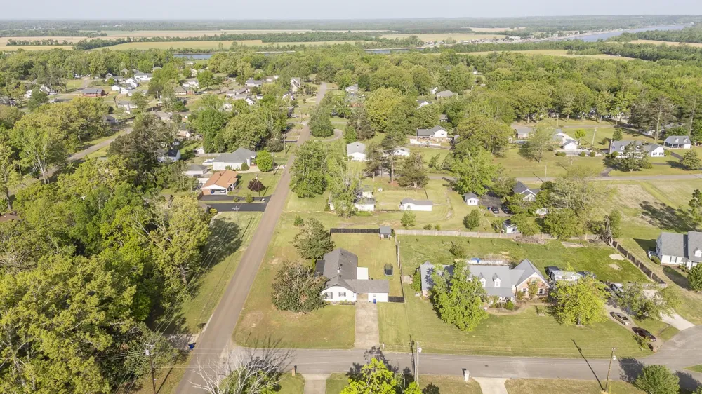 280 BOWEN DR Savannah, TN 38372