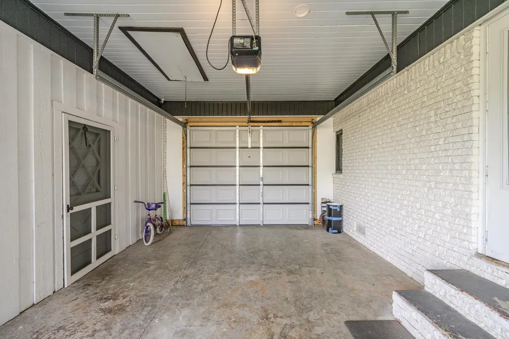 280 BOWEN DR Savannah, TN 38372