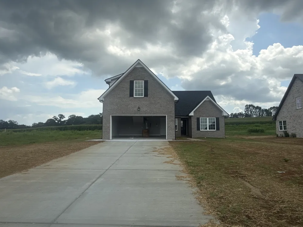 3184 Dusenburg Dr Christiana, TN 37037