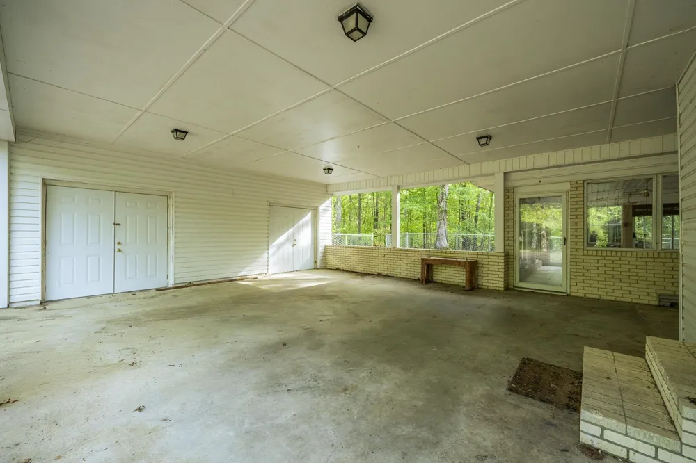 101 BOB ST Selmer, TN 38375