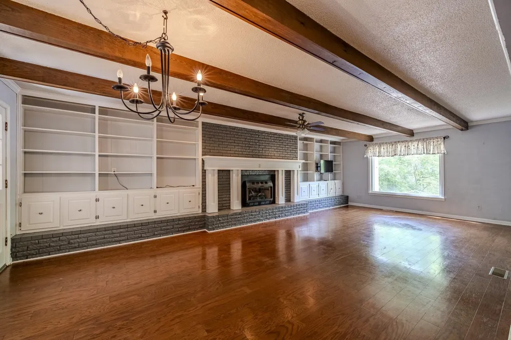 101 BOB ST Selmer, TN 38375