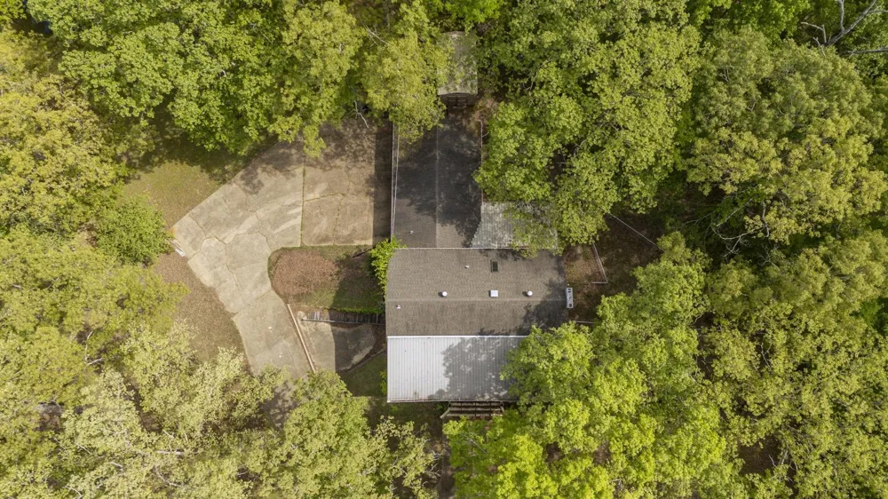 101 BOB ST Selmer, TN 38375