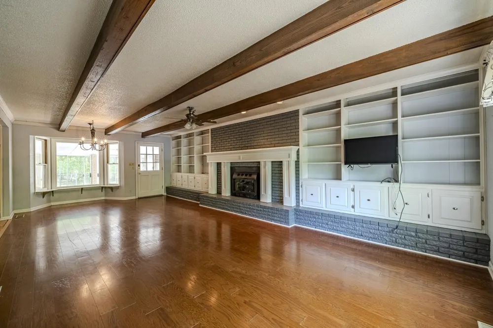 101 BOB ST Selmer, TN 38375