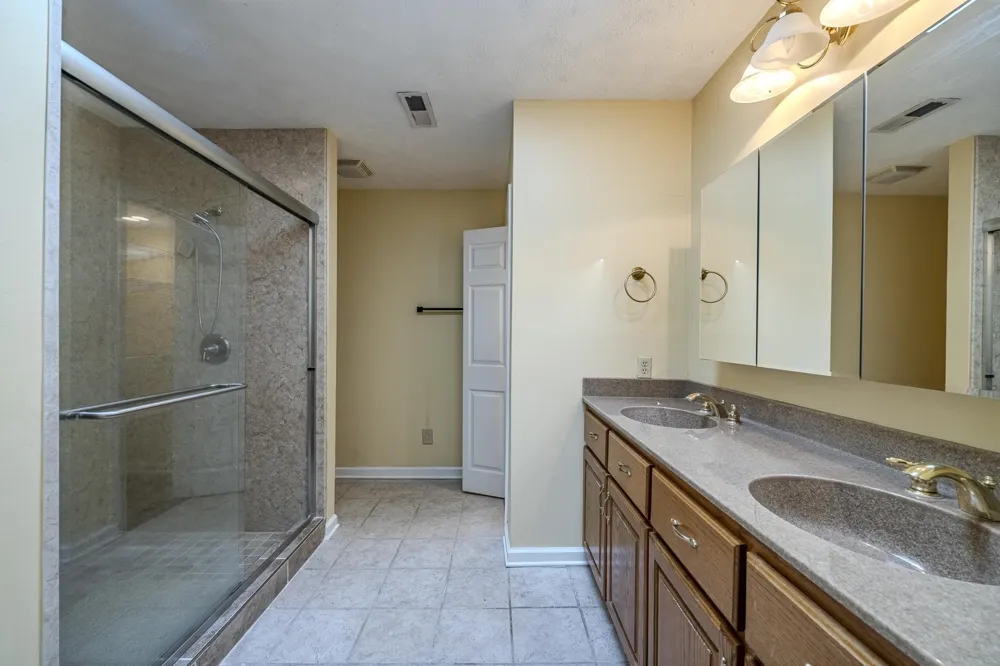 101 BOB ST Selmer, TN 38375