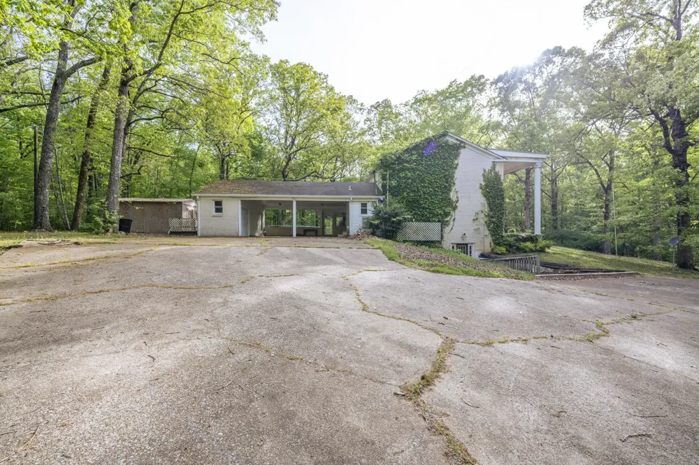 101 BOB ST Selmer, TN 38375
