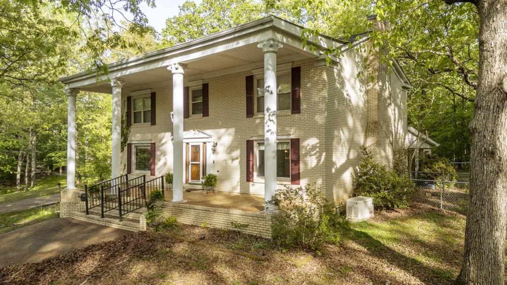 101 BOB ST Selmer, TN 38375