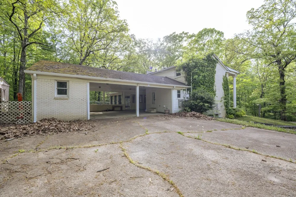 101 BOB ST Selmer, TN 38375