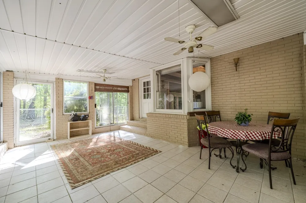 101 BOB ST Selmer, TN 38375