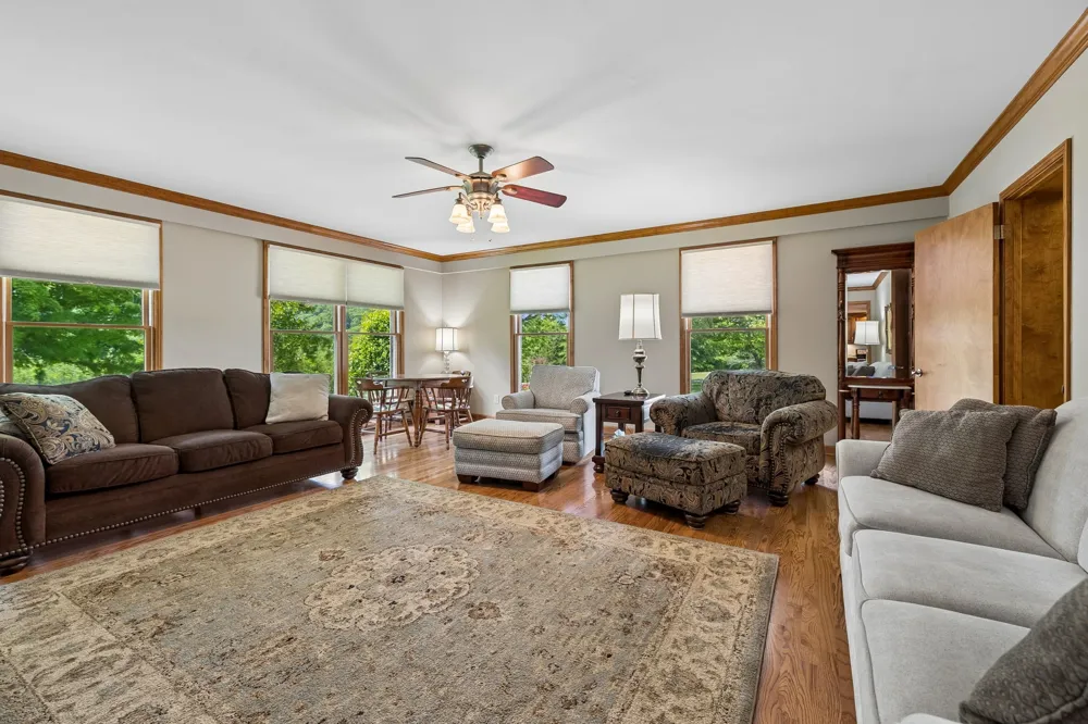 12 Charles Apple Ln Brush Creek, TN 38547