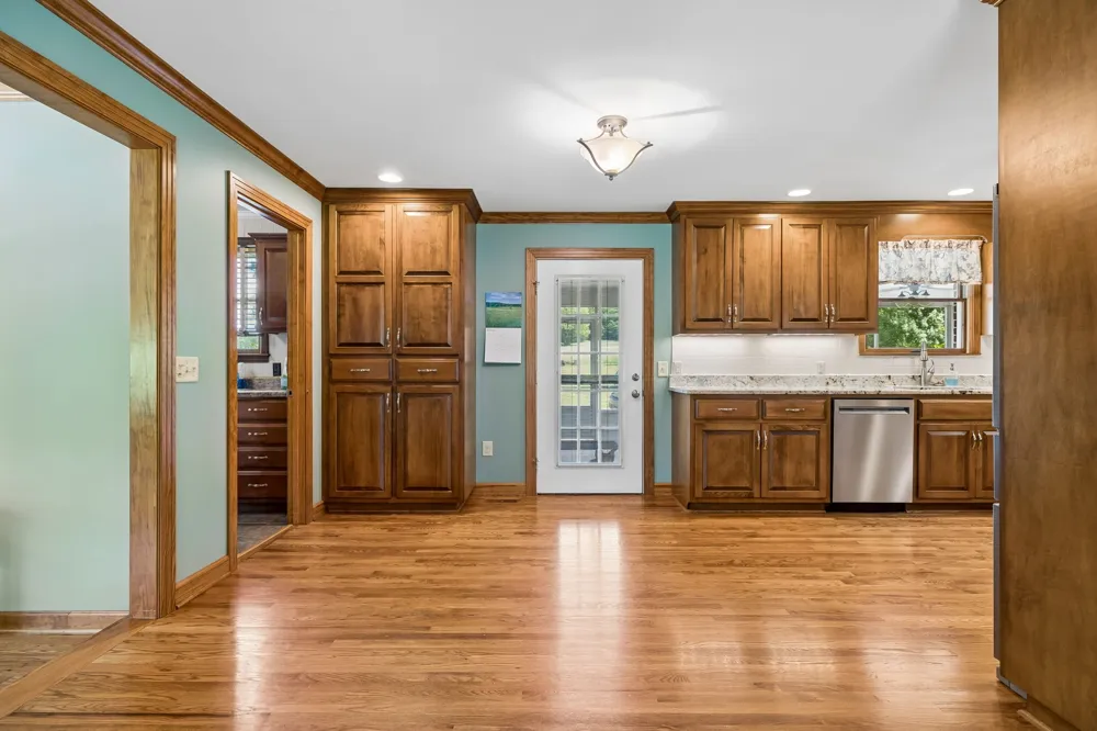 12 Charles Apple Ln Brush Creek, TN 38547