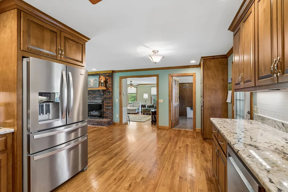 12 Charles Apple Ln Brush Creek, TN 38547