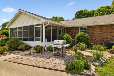 12 Charles Apple Ln