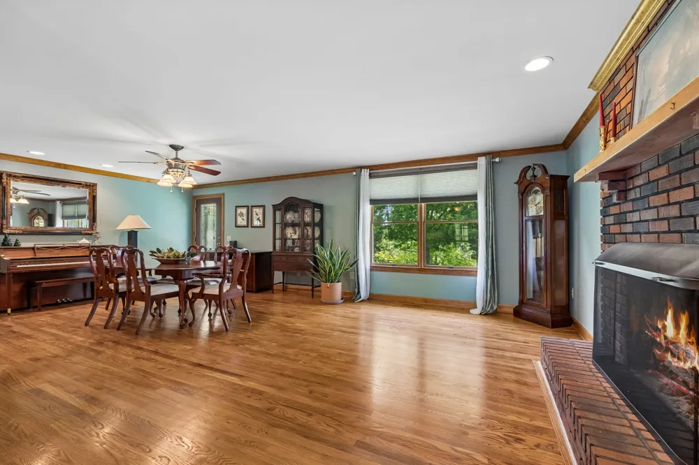 12 Charles Apple Ln Brush Creek, TN 38547