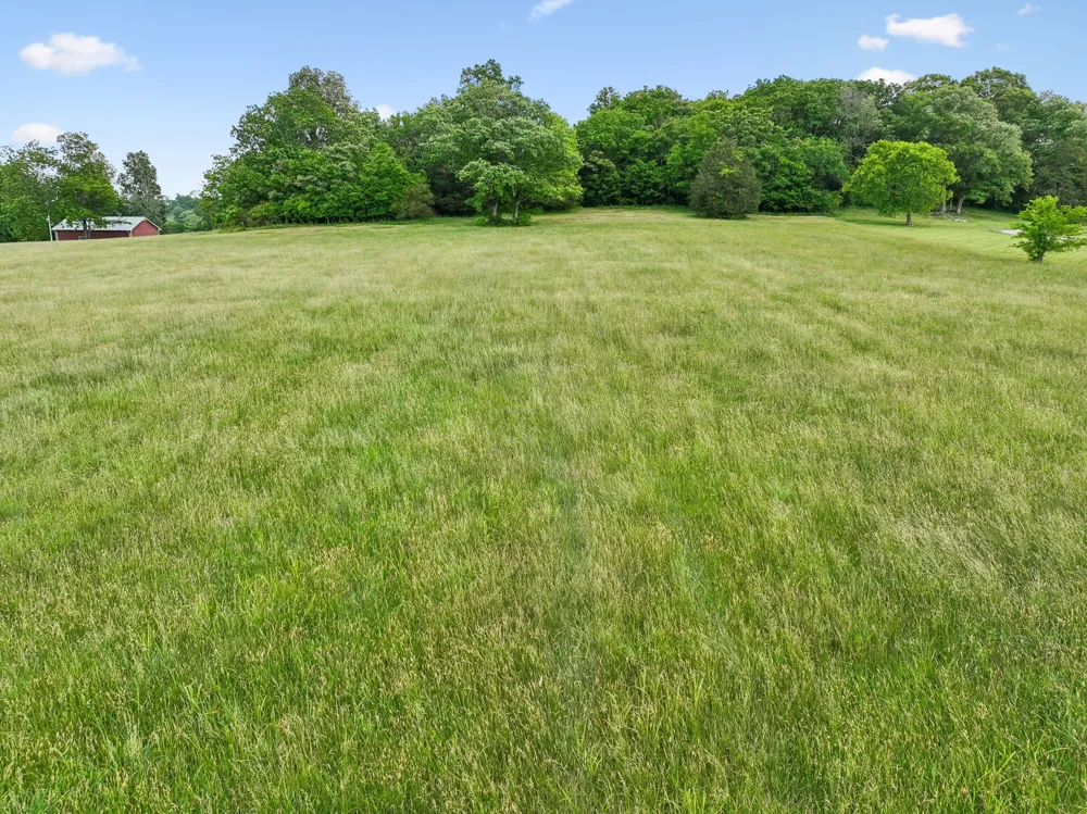 12 Charles Apple Ln Brush Creek, TN 38547