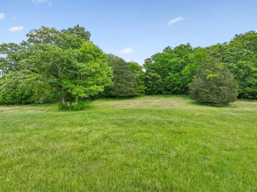 12 Charles Apple Ln Brush Creek, TN 38547