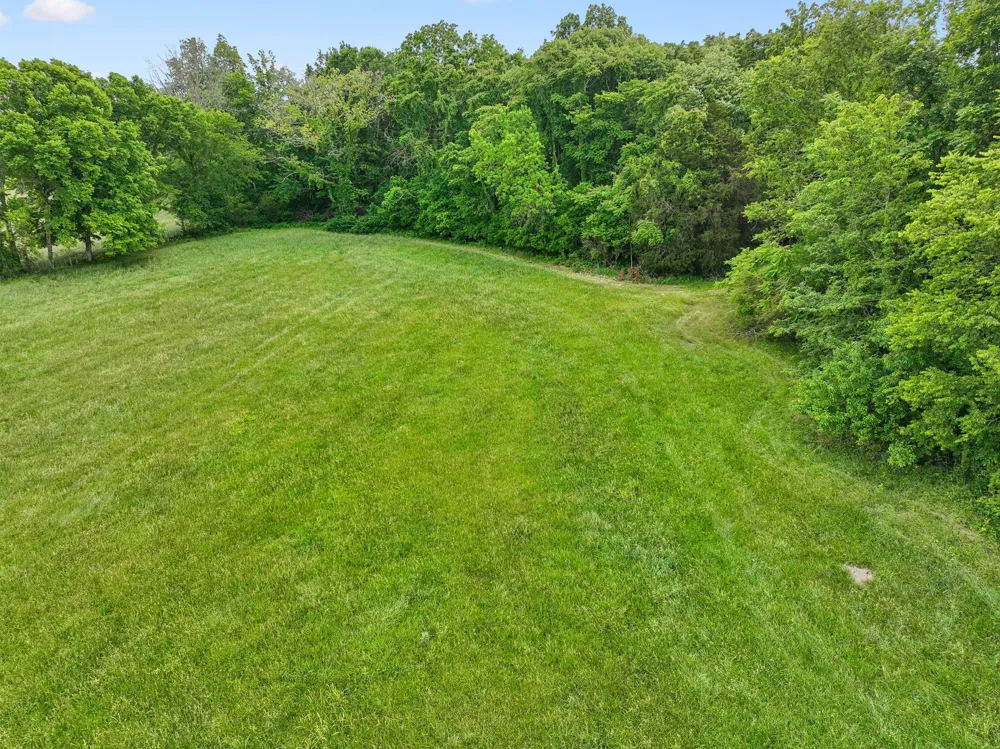 12 Charles Apple Ln Brush Creek, TN 38547