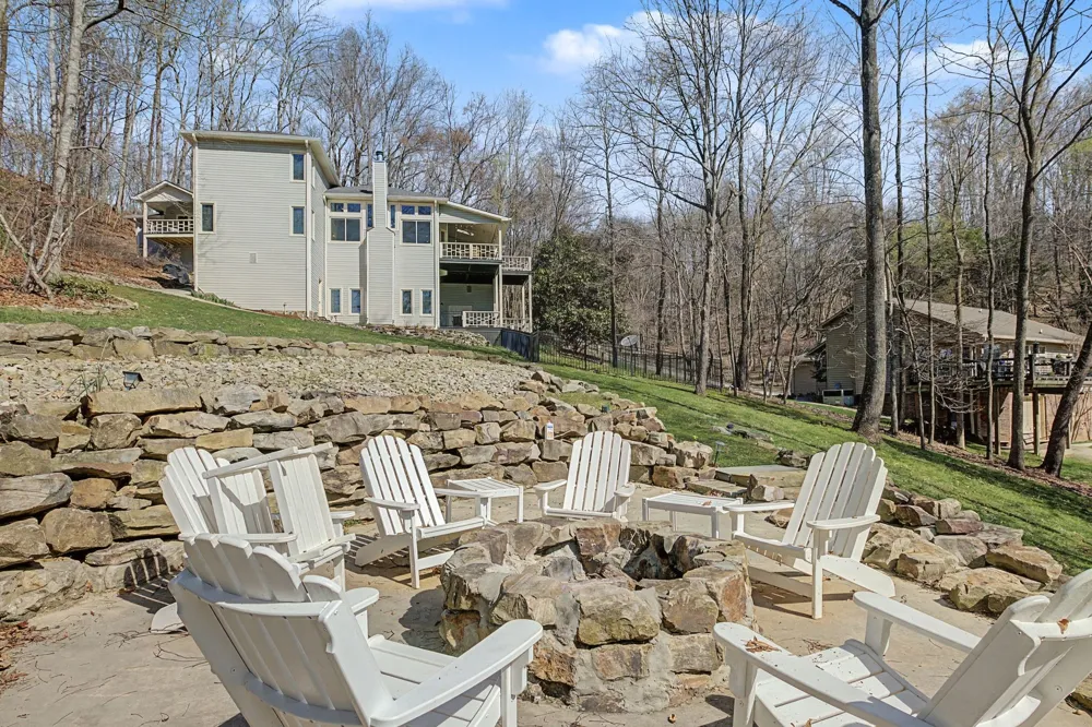 165 Barefield Ct Lynchburg, TN 37352