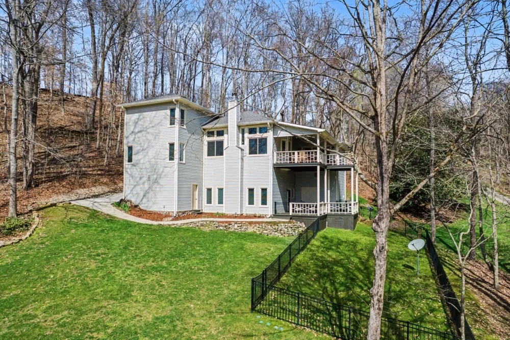 165 Barefield Ct Lynchburg, TN 37352
