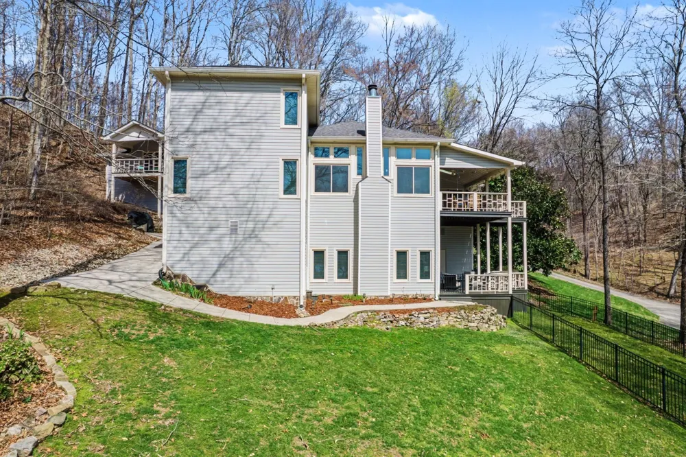 165 Barefield Ct Lynchburg, TN 37352
