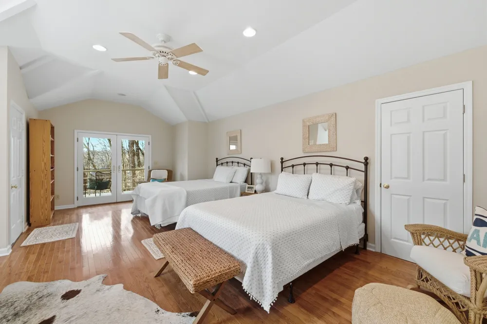 165 Barefield Ct Lynchburg, TN 37352