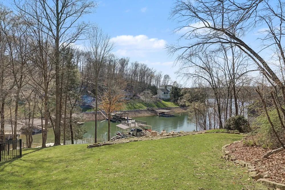 165 Barefield Ct Lynchburg, TN 37352