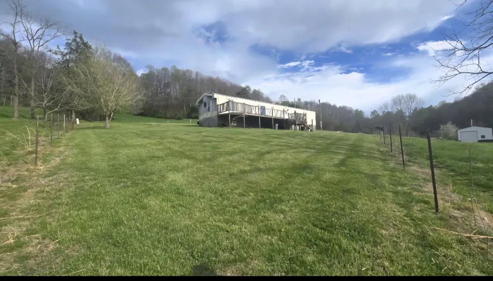 109 Creek Bend Ln Manchester, TN 37355