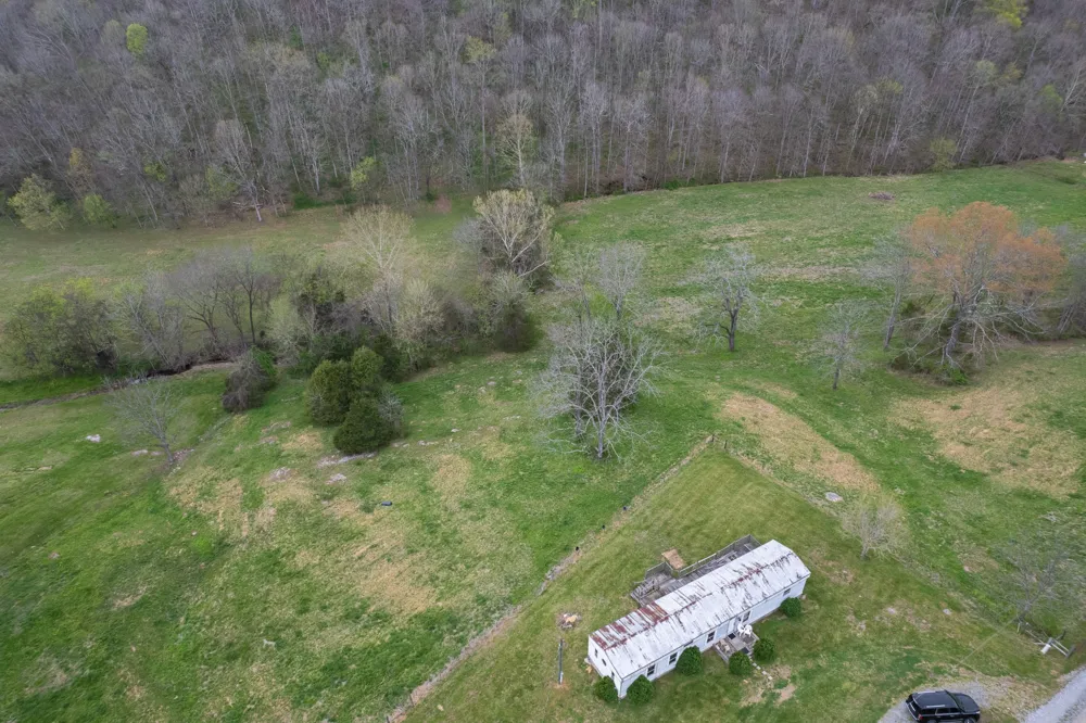 109 Creek Bend Ln Manchester, TN 37355