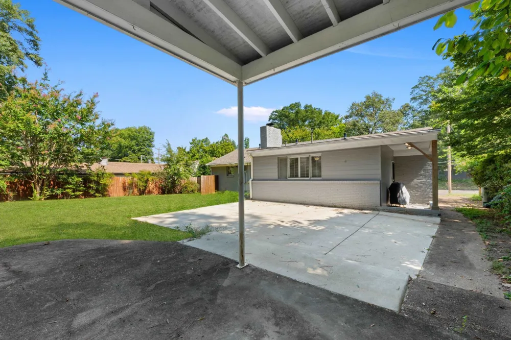 151 N WHITE STATION RD Memphis, TN 38117