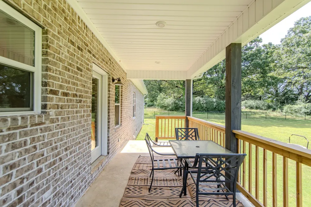 225 CORDOVA CV Savannah, TN 38372
