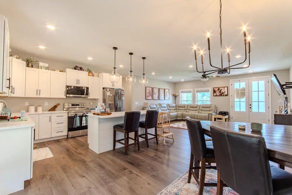 225 CORDOVA CV Savannah, TN 38372