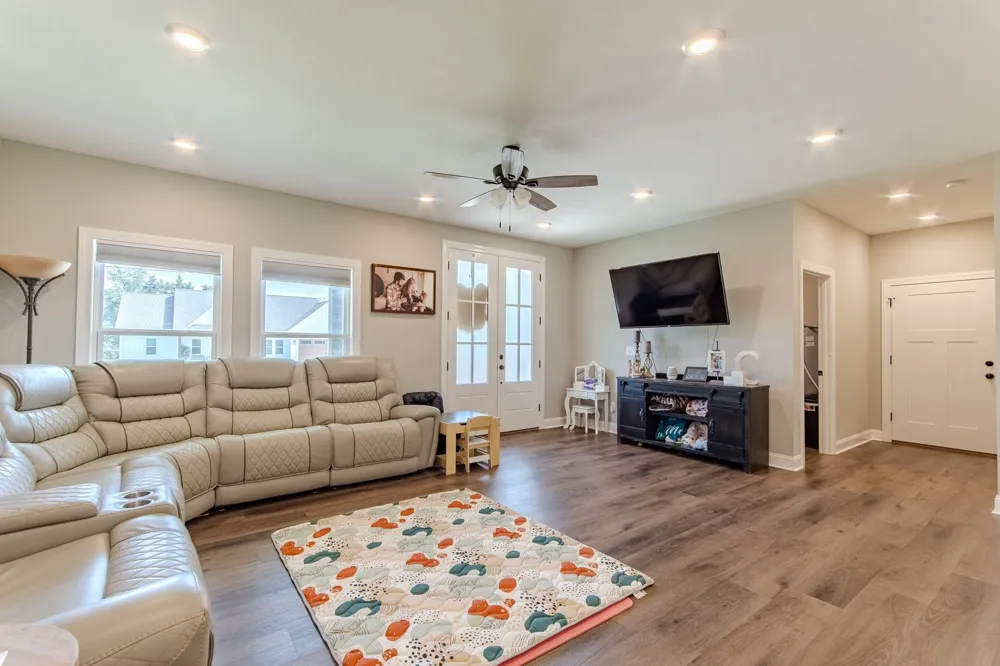 225 CORDOVA CV Savannah, TN 38372
