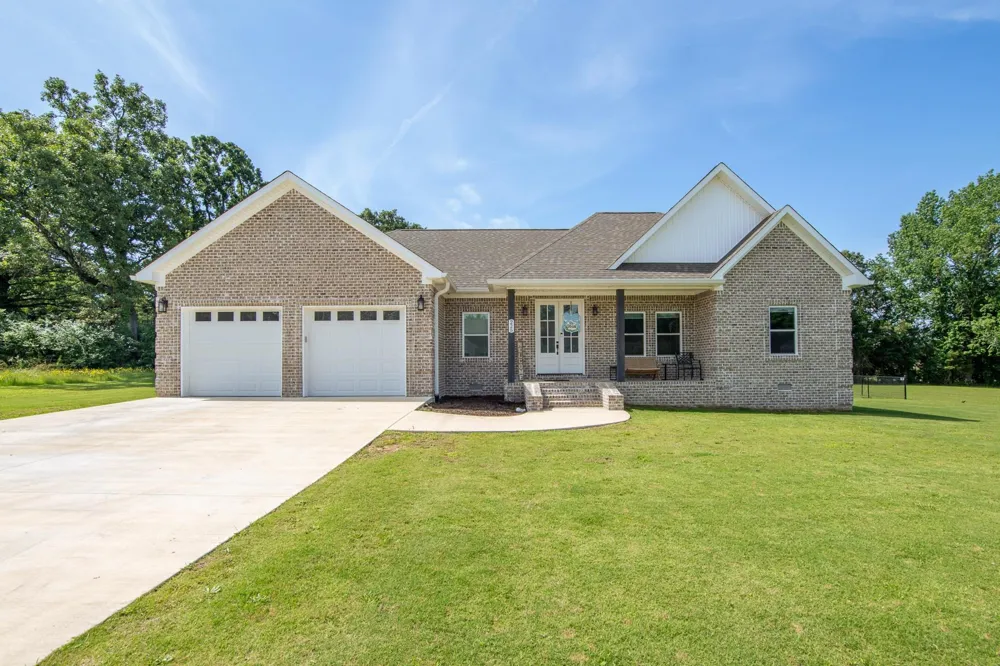 225 CORDOVA CV Savannah, TN 38372