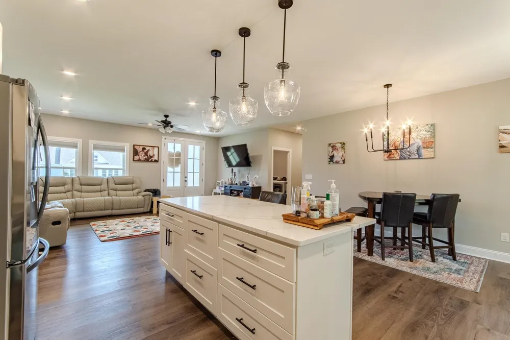225 CORDOVA CV Savannah, TN 38372