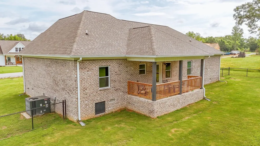 225 CORDOVA CV Savannah, TN 38372
