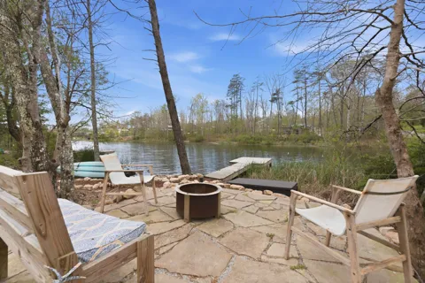 84 Lillypad Ln