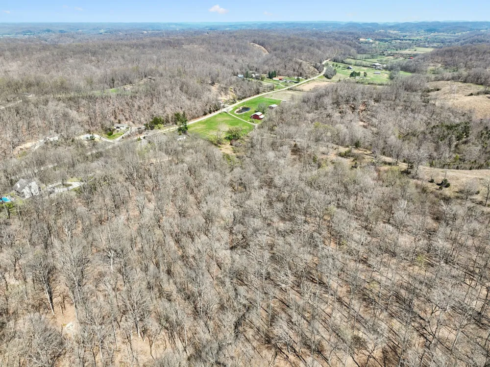 3819 Bear Creek Rd Thompsons Station, TN 37179
