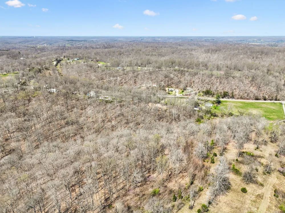 3819 Bear Creek Rd Thompsons Station, TN 37179