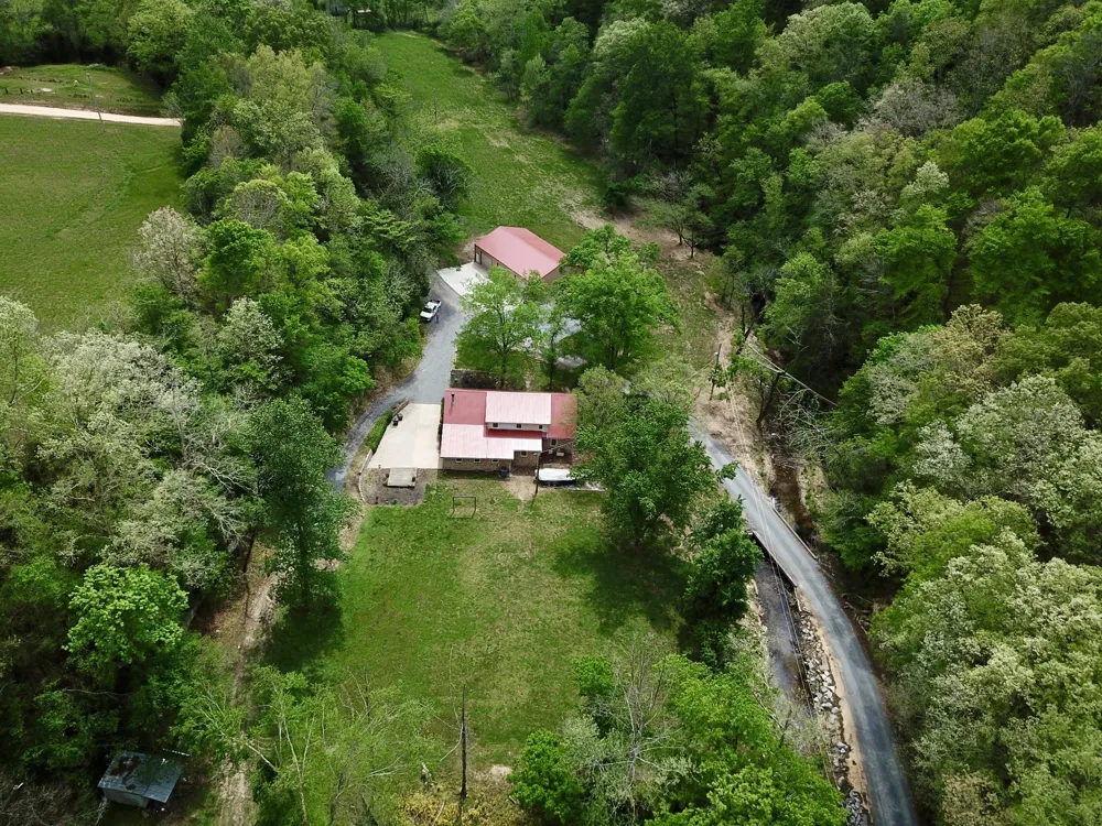 580 Defeated Creek Rd Centerville, TN 37033