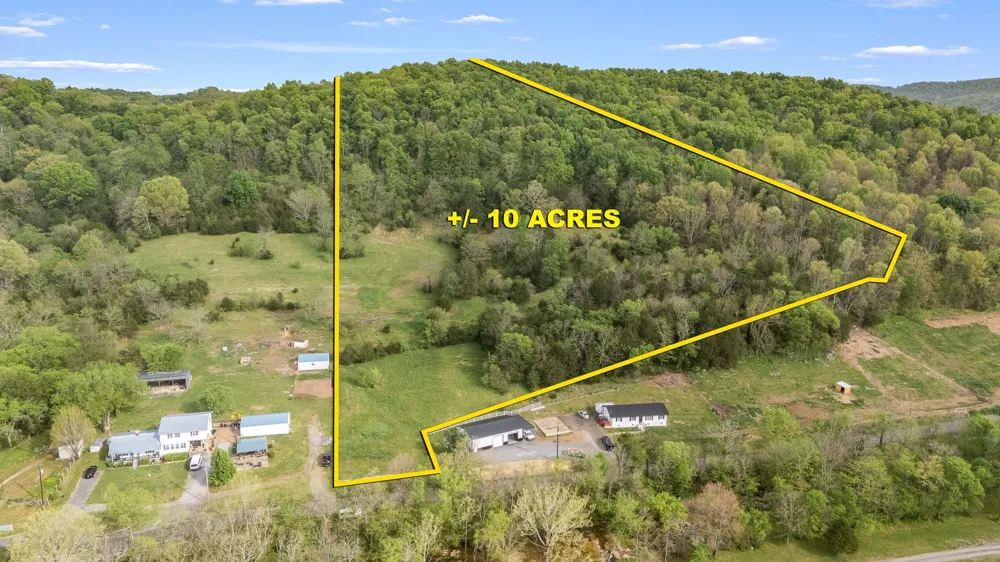 1036 Locke Creek Rd Readyville, TN 37149