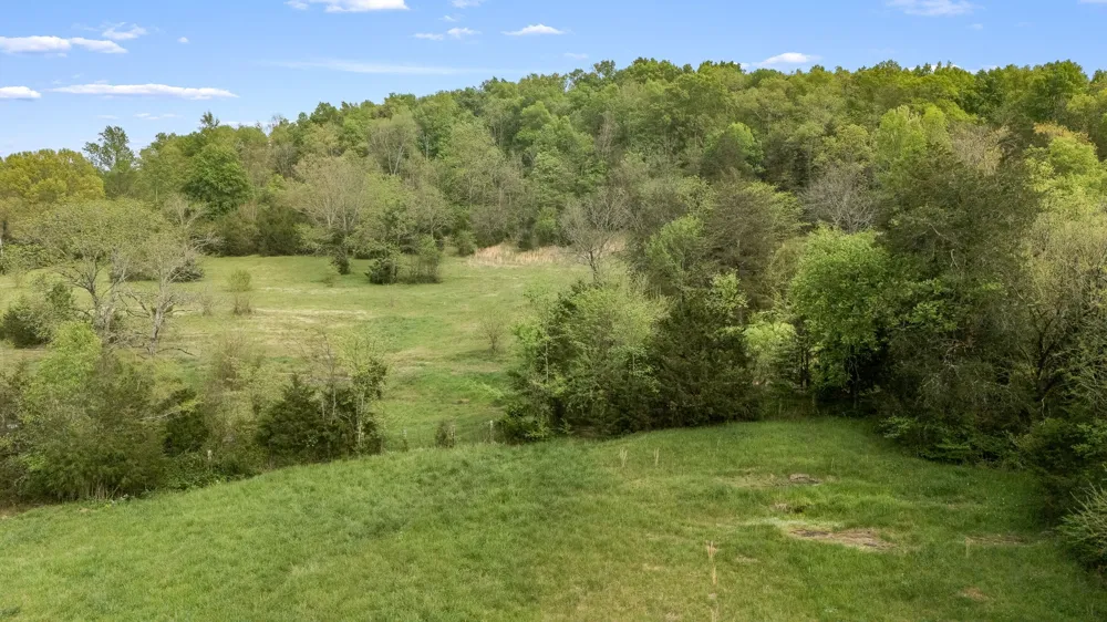 1036 Locke Creek Rd Readyville, TN 37149