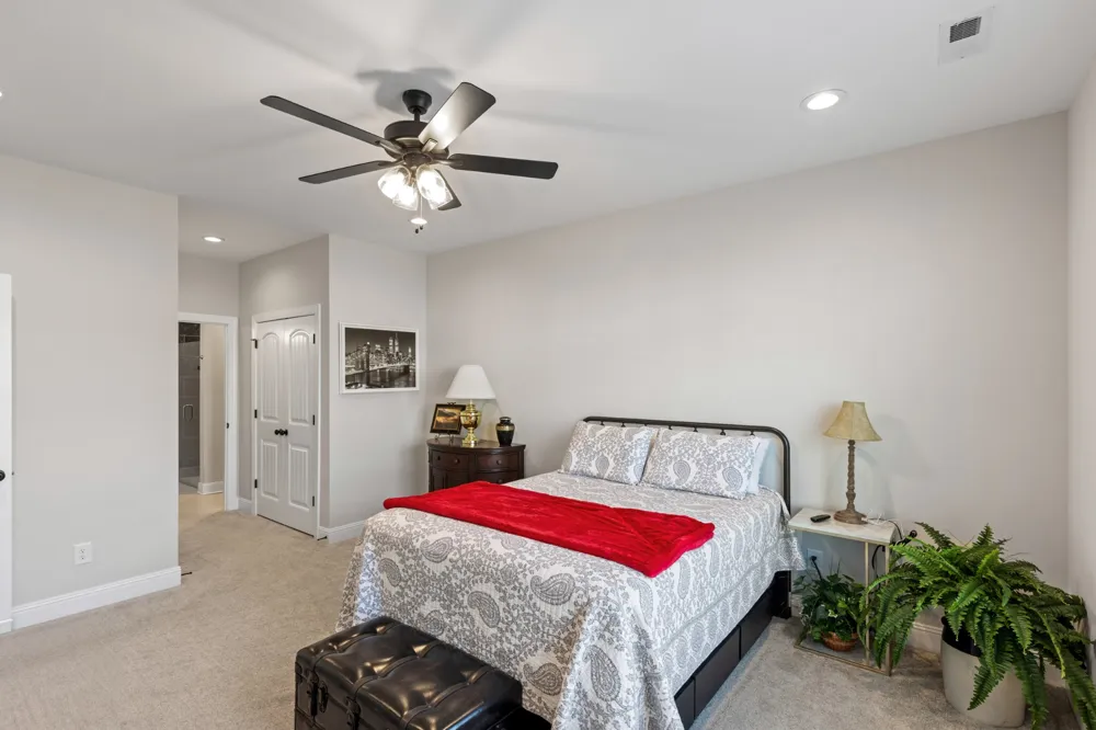 1147 Malinda Ln Greenbrier, TN 37073