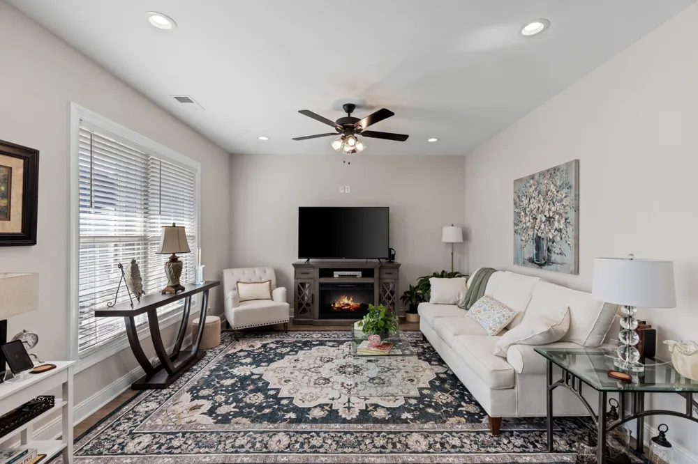 1147 Malinda Ln Greenbrier, TN 37073