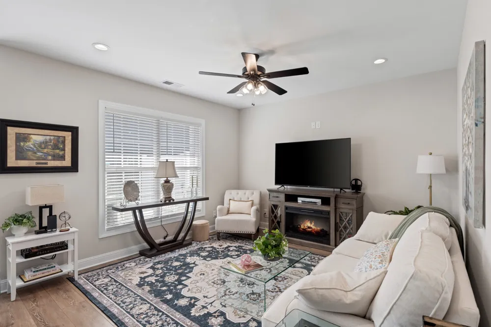 1147 Malinda Ln Greenbrier, TN 37073