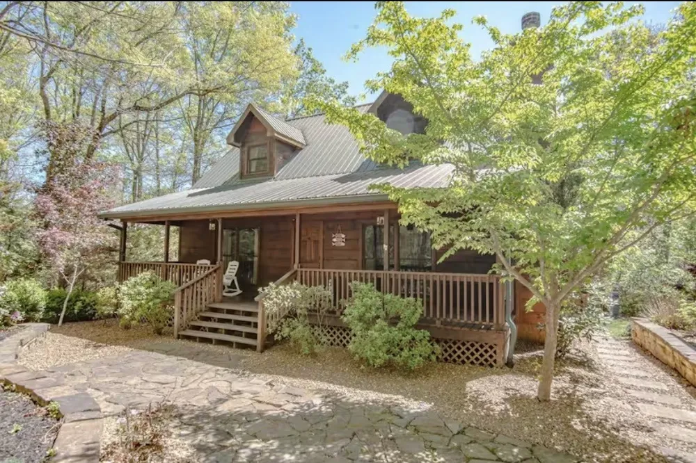 298 Eagle Lake Rd Coalmont, TN 37313