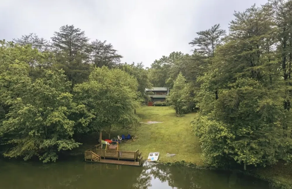 298 Eagle Lake Rd Coalmont, TN 37313