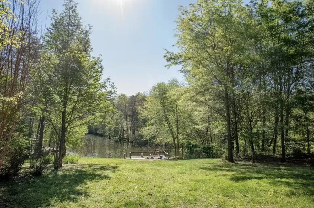 298 Eagle Lake Rd Coalmont, TN 37313